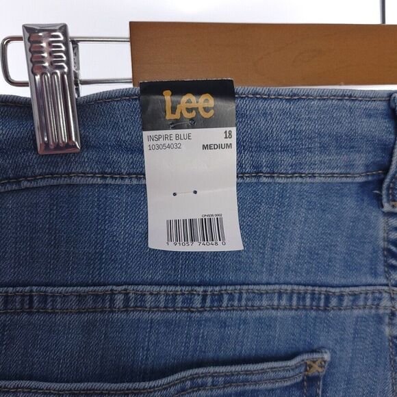 Lee Mid Rise Straight Leg Relaxed Fit Womens 18 Medium Blue Jeans - Picture 11 of 14